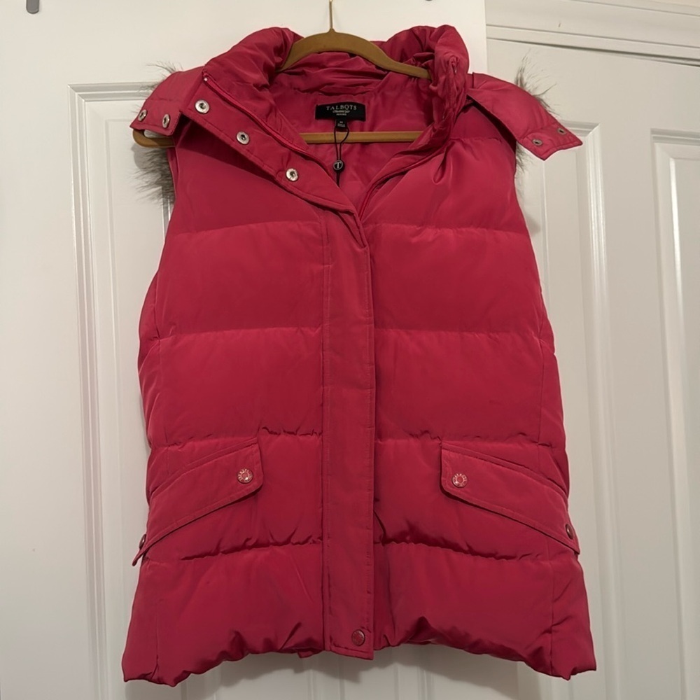 TALBOTS Pink Down Vest with Faux Fur Hood new Medium PETITE
